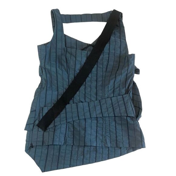 Asymmetrical Blue Sleeveless Tank Top - Picture 8 of 10